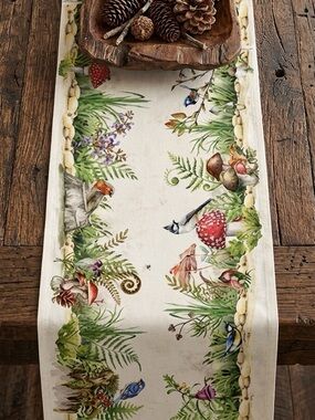 Moss & Oak Green Botanical Table Runner by